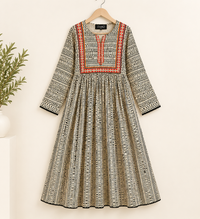 Rangrez Geometric Print 3 Piece Slub Khaddar Suit